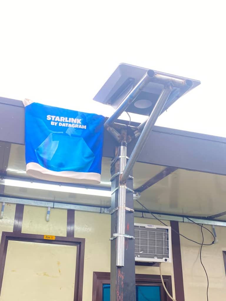 Starlink High Performance Installation — Coastal Houseboat